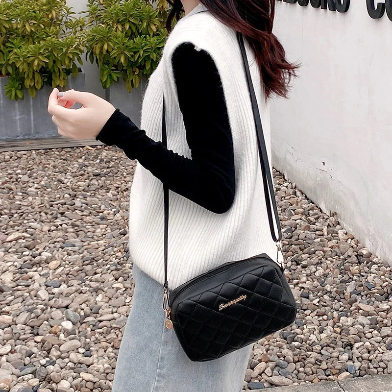 2023 Tassel Small Messenger Bag for Women Trend Lingge Embroidery Camera Female Shoulder Bag Fashion Chain Ladies Crossbody Bags