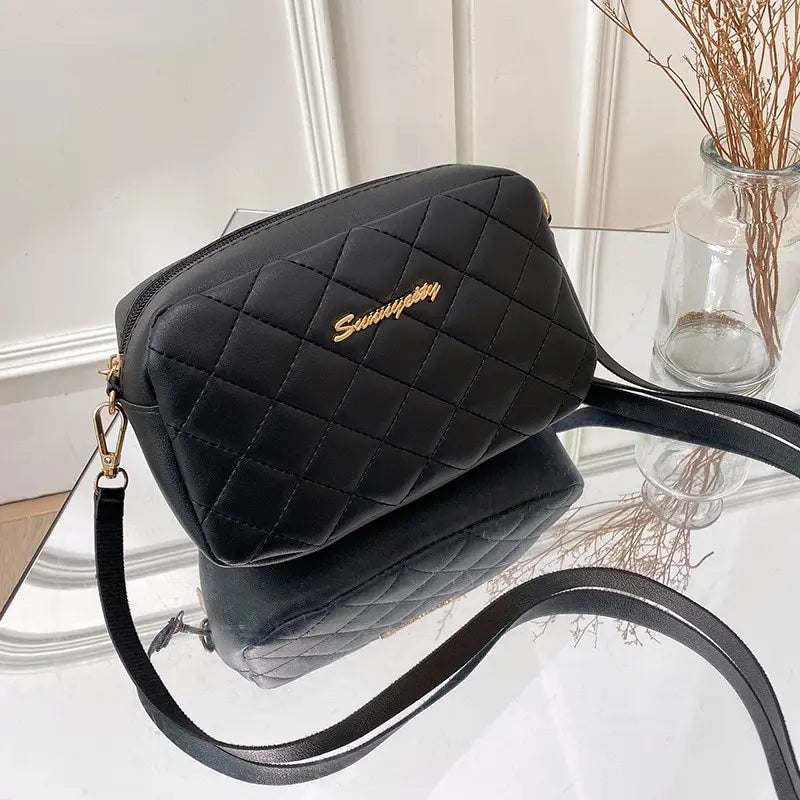 2023 Tassel Small Messenger Bag for Women Trend Lingge Embroidery Camera Female Shoulder Bag Fashion Chain Ladies Crossbody Bags
